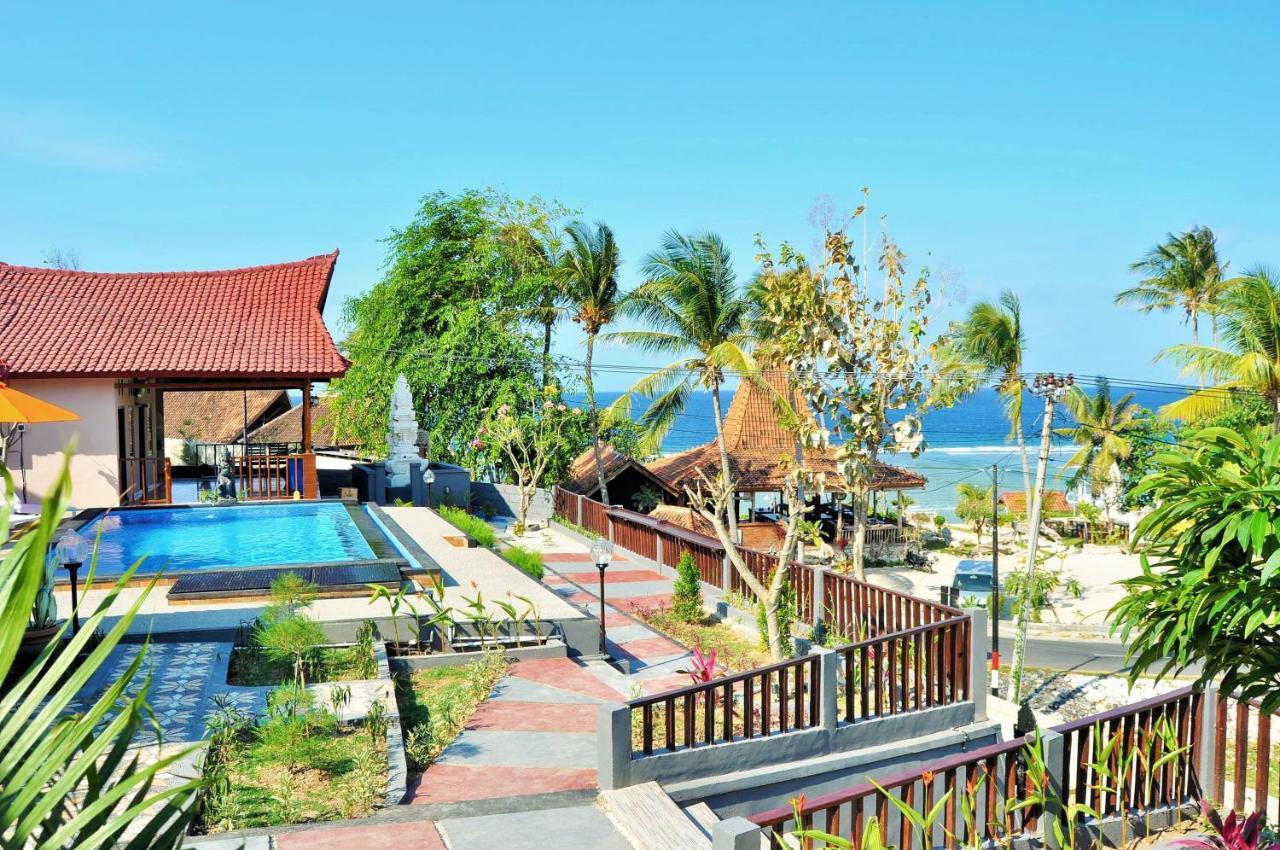 Batununggul Surya Chandra Beach Bungalow מראה חיצוני תמונה
