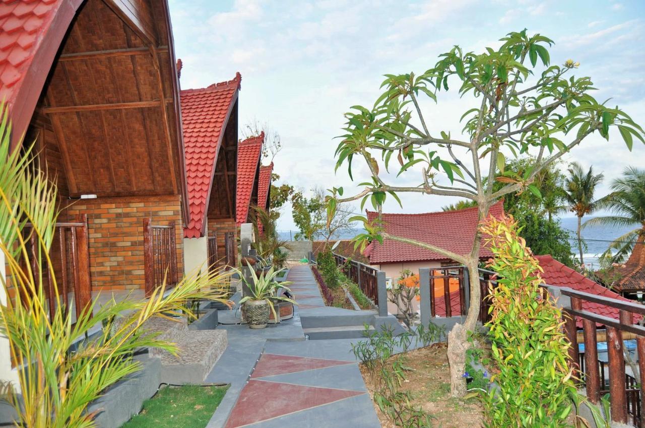 Batununggul Surya Chandra Beach Bungalow מראה חיצוני תמונה