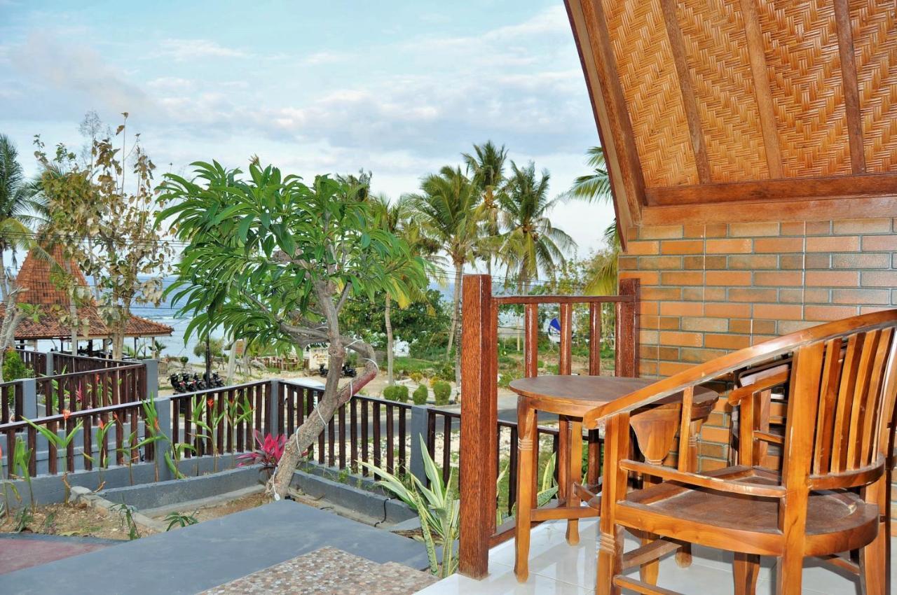 Batununggul Surya Chandra Beach Bungalow מראה חיצוני תמונה