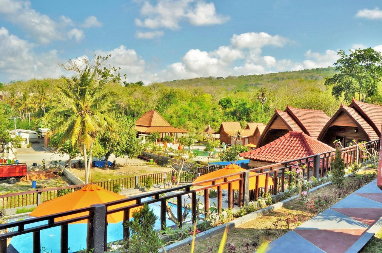 Batununggul Surya Chandra Beach Bungalow מראה חיצוני תמונה