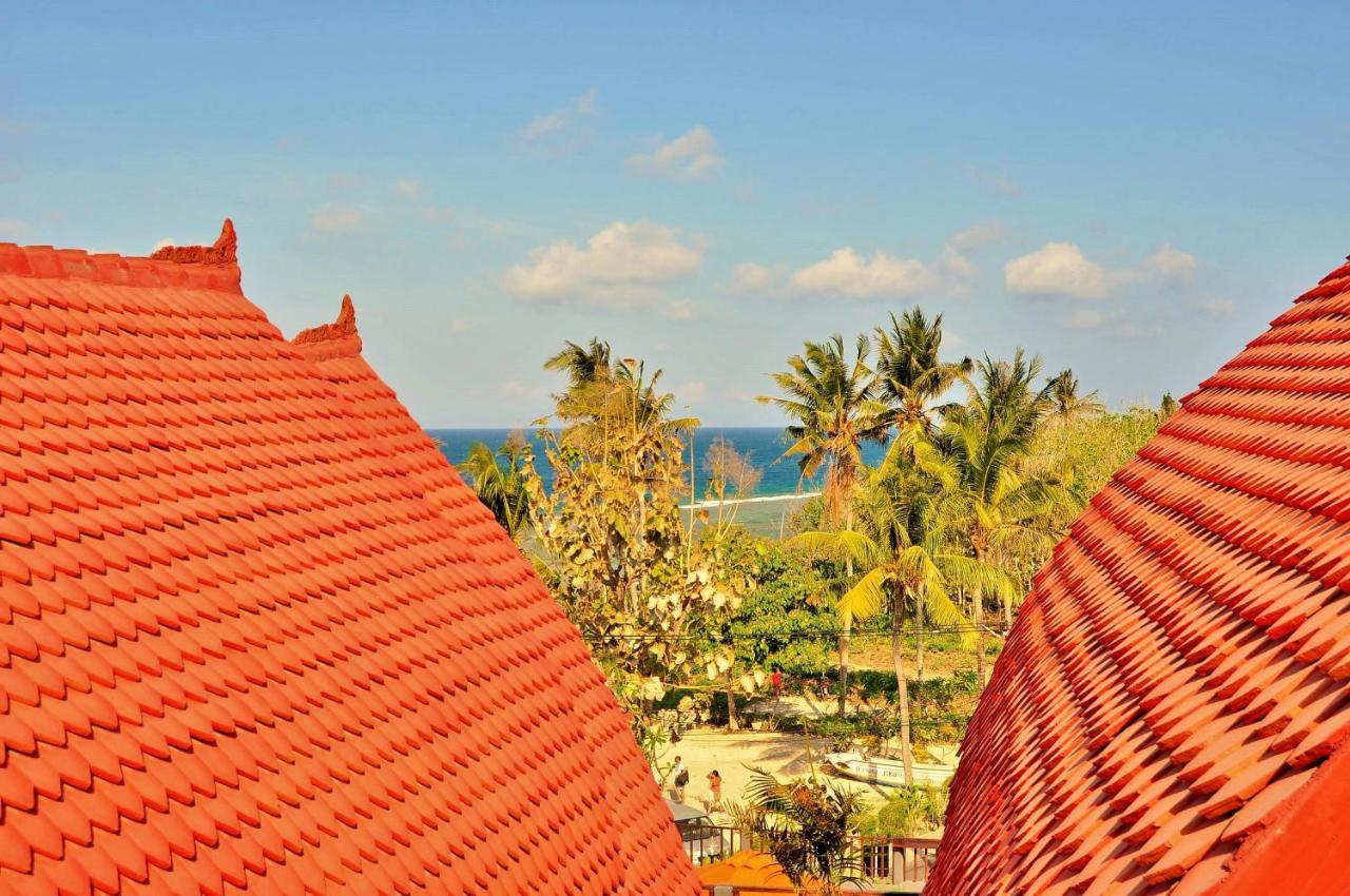 Batununggul Surya Chandra Beach Bungalow מראה חיצוני תמונה