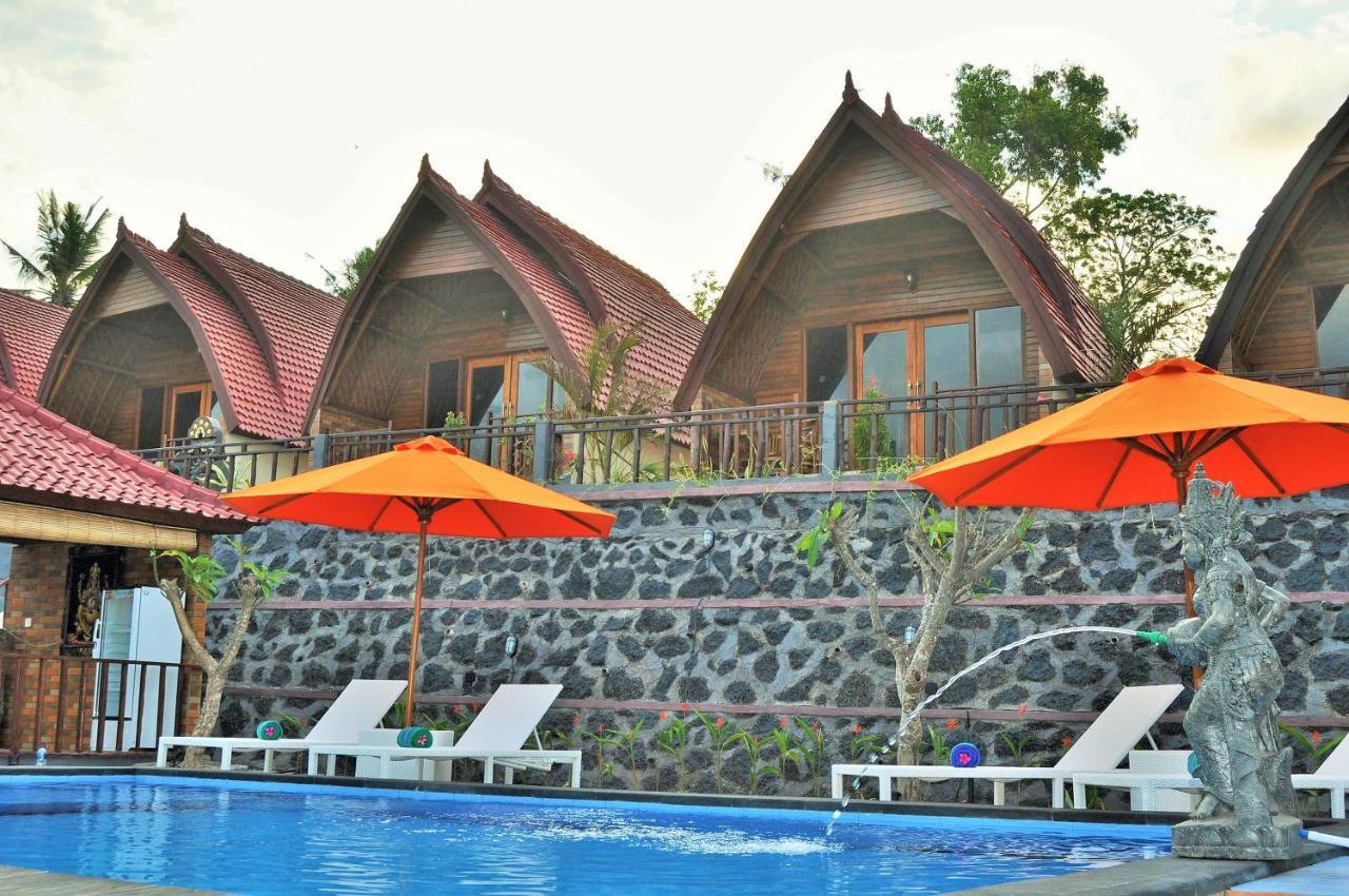 Batununggul Surya Chandra Beach Bungalow מראה חיצוני תמונה