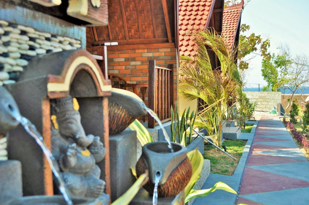 Batununggul Surya Chandra Beach Bungalow מראה חיצוני תמונה