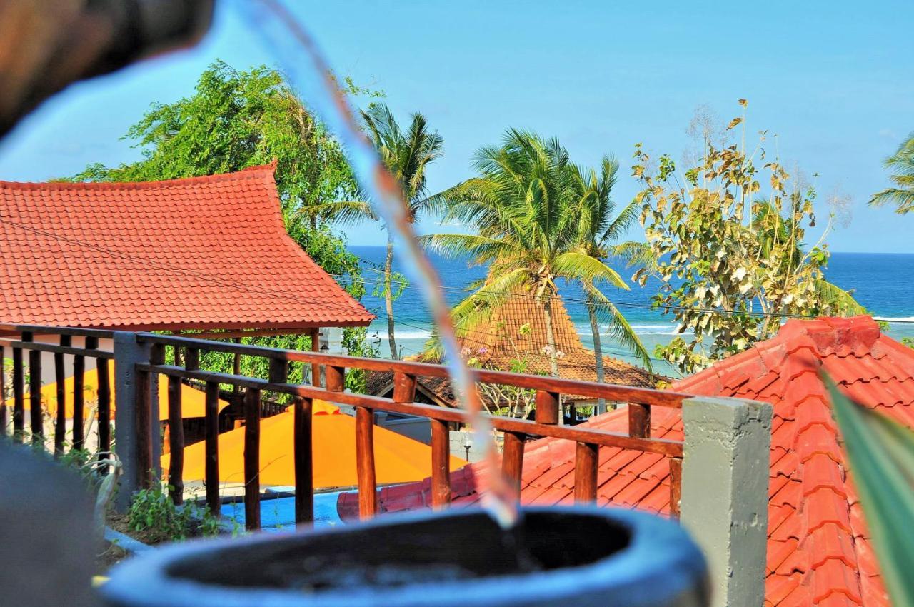 Batununggul Surya Chandra Beach Bungalow מראה חיצוני תמונה